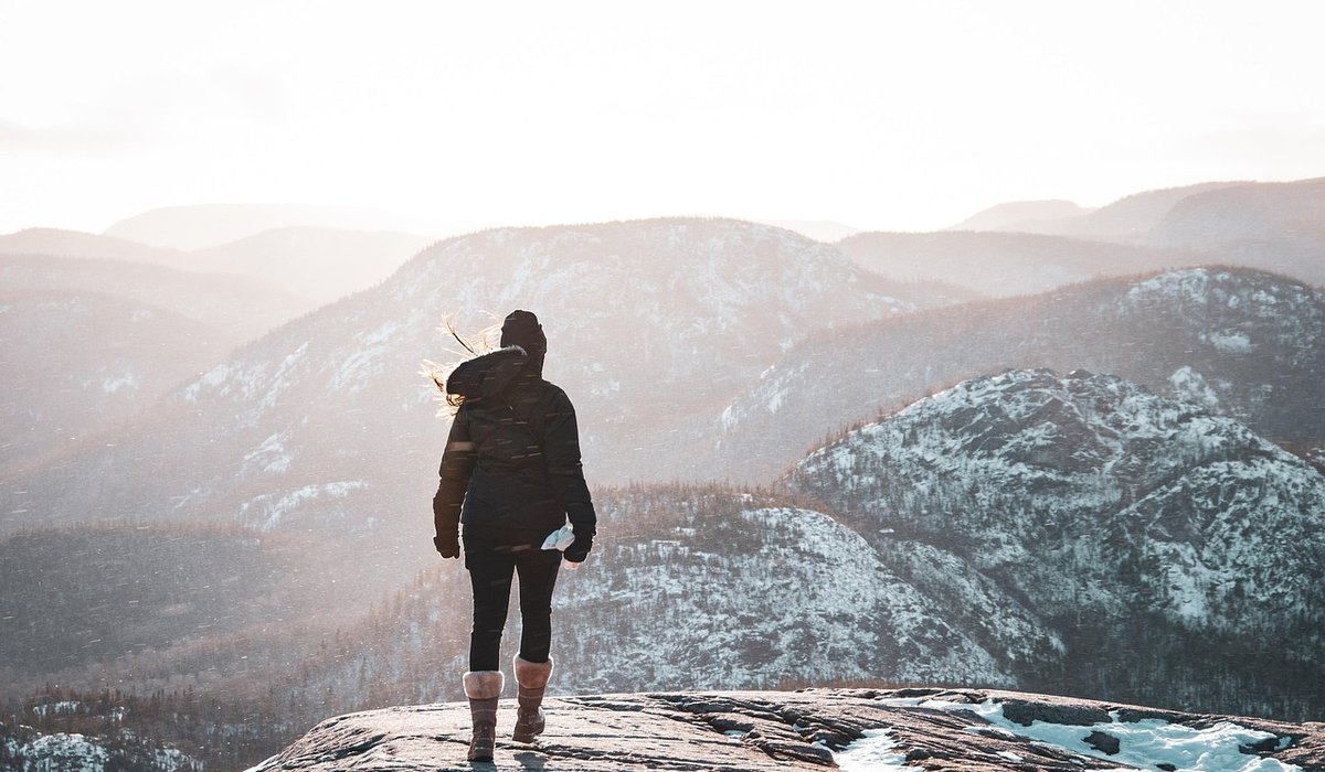 Walking a Coastal Path in Manageable Short Stages